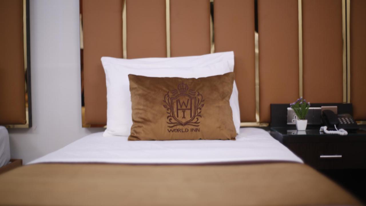Four Squares Karachi Bed & Breakfast Exterior photo
